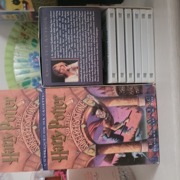 Harry potter and the sorcerer's stone audiobook cassette - Picture 3 of 3